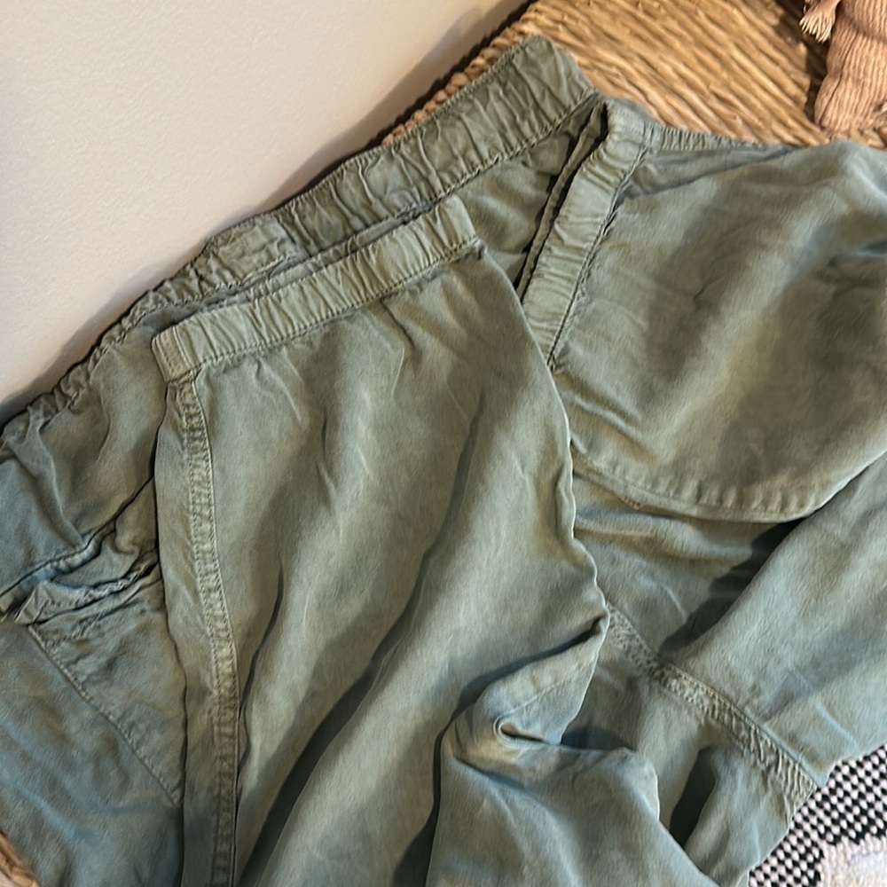 Sanctuary Khaki Jogger - Picture 11 of 12